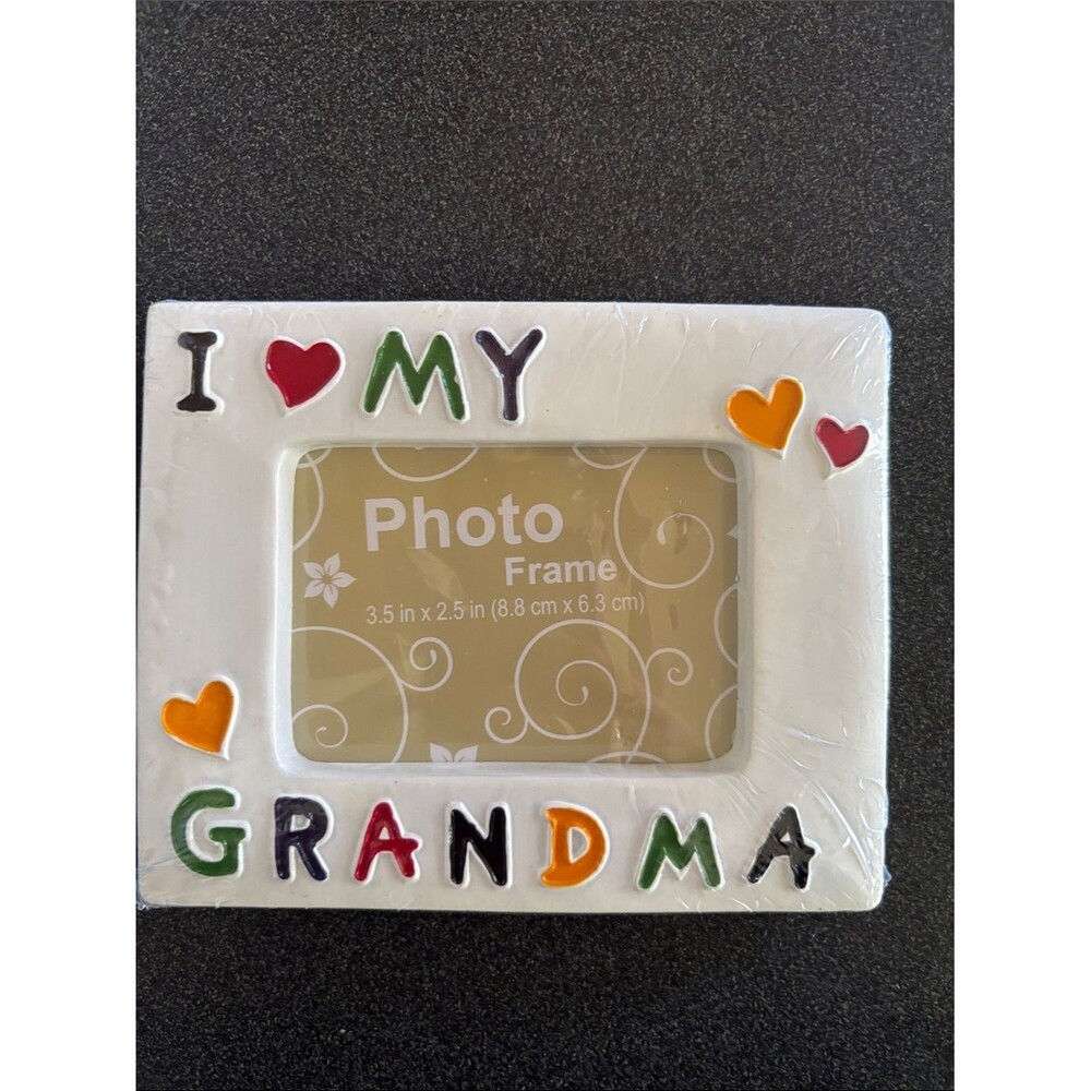 White 'I Love My Grandma' Decorative Photo Frame